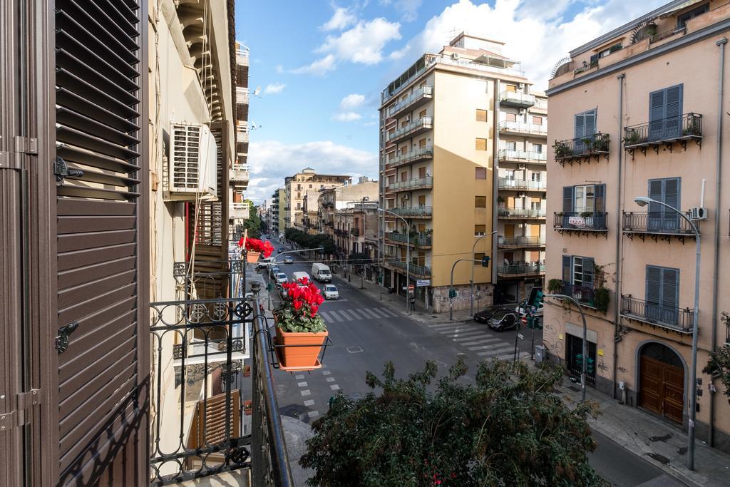 Casa Sikania Apartment Palermo Luaran gambar